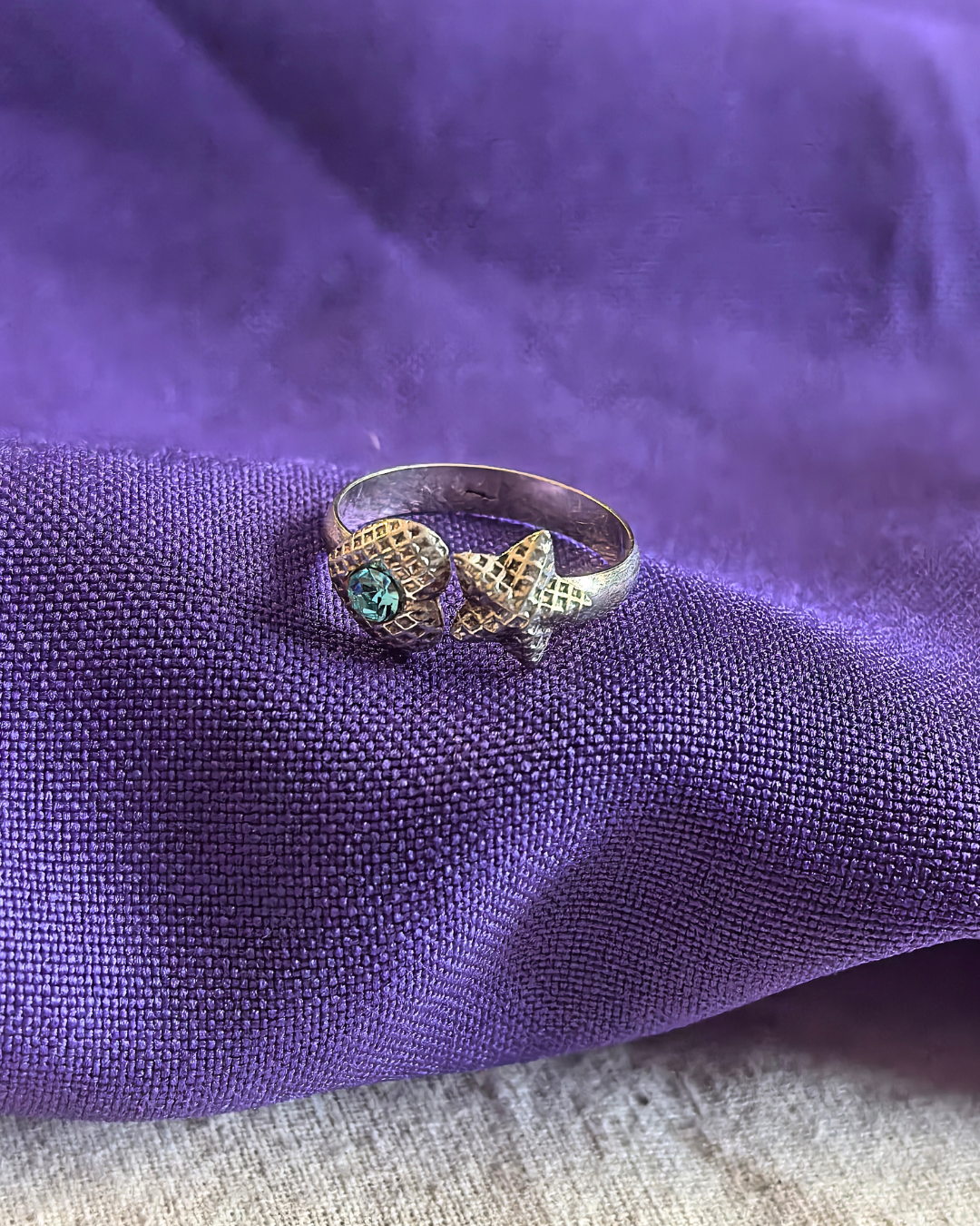 Anillo midi facetado