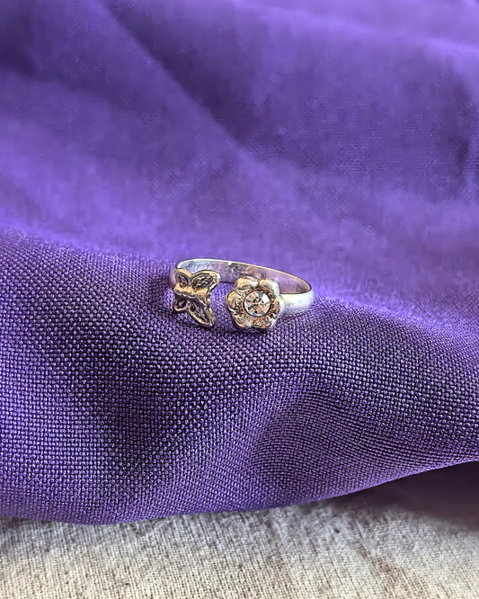 Anillo midi flor y mariposa