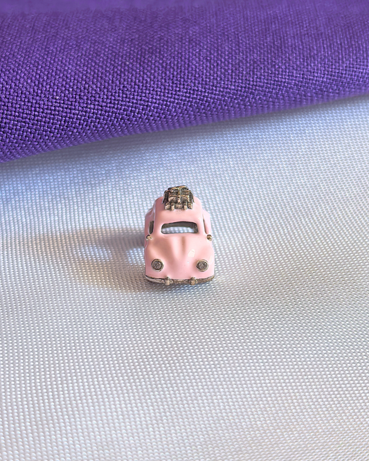 Charm auto rosa