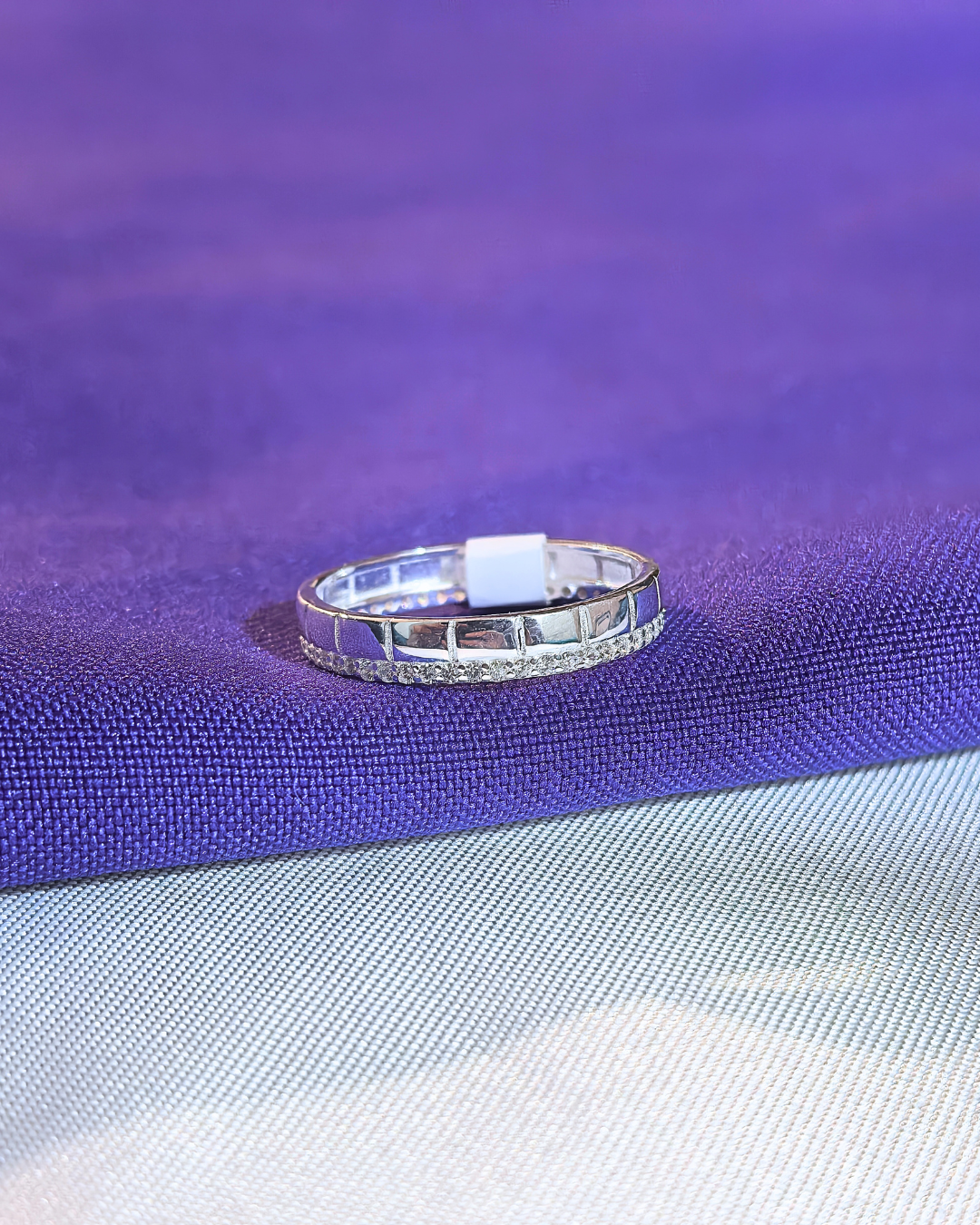 Anillo diseño con micro circones